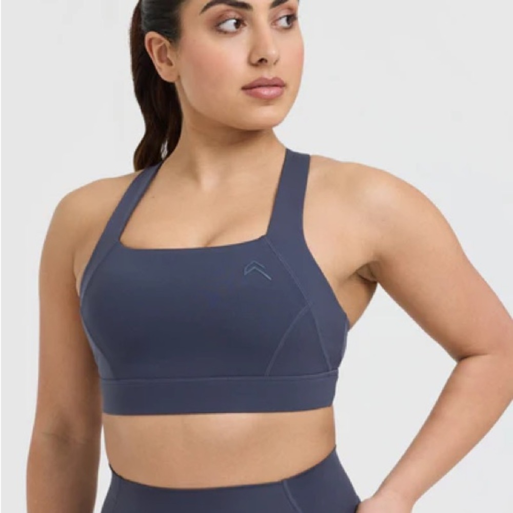 Timeless Wide Strap Sports Bra